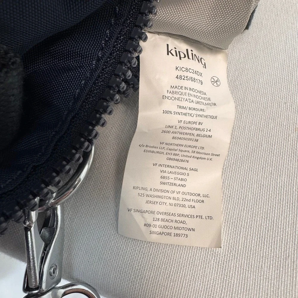 Kipling satchel blends